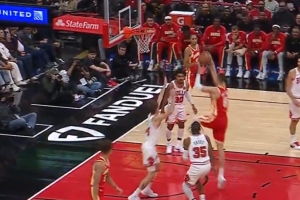 生龙活虎！丹尼尔斯回传 波尔津吉斯灵动空切滑翔劈扣拿本场首分