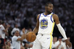 库明加：曾静下心思考除了得分还能增加什么技能 篮板球需要打磨