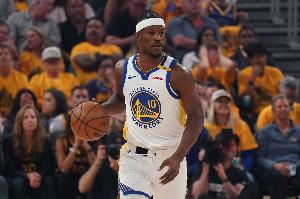 记者：你进入联盟时是3D球员 巴特勒：什么？那时候我有D没3的