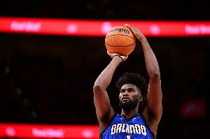 艾萨克谈角色：相信教练组 保持积极心态会时刻做好上场准备