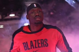 状态不佳！杜普-里斯替补出战7分28秒 三分2投0中数据全部挂零