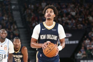 普尔被贬替补？威利-格林：这对他是艰难的适应过程 他是替补核心